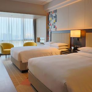 Deluxe Room Guest room 2 Twin Beds Room include Food & Beverage